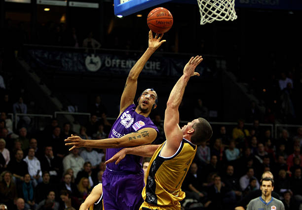 阿扎伦卡 阿扎伦卡