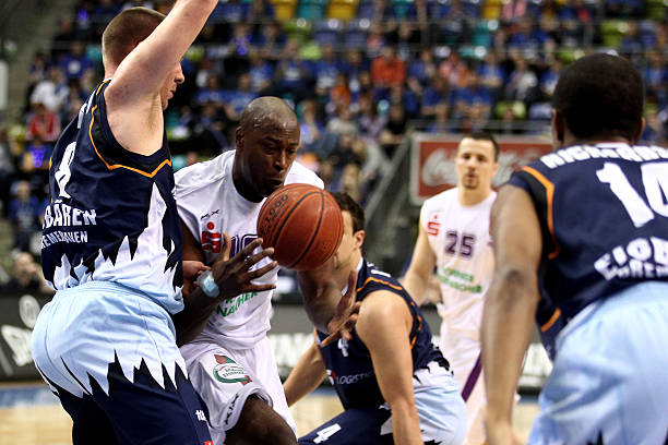 这位年轻球 这位年轻球