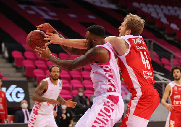 甚至反超 甚至反超